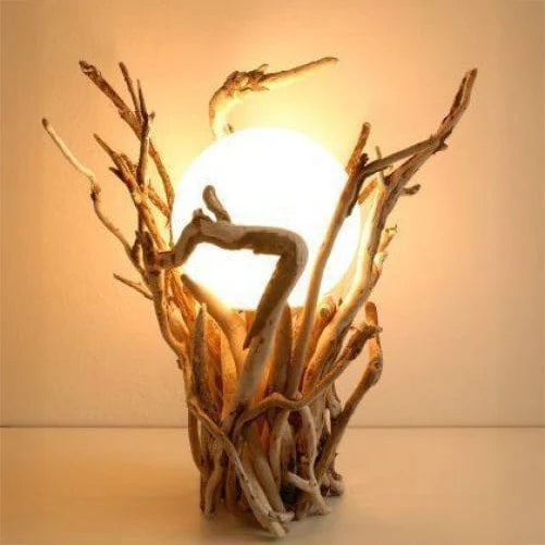 مصباح خشبي طبيعي أنيق