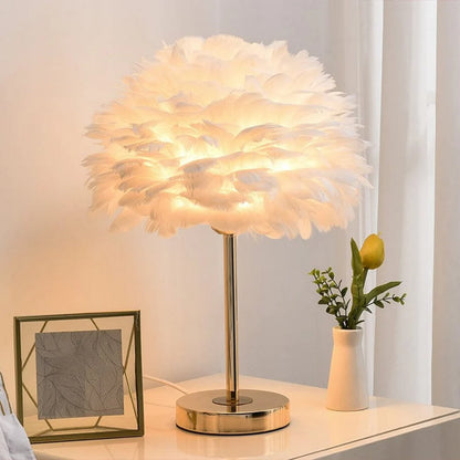 Elegant Feather Table Lamp