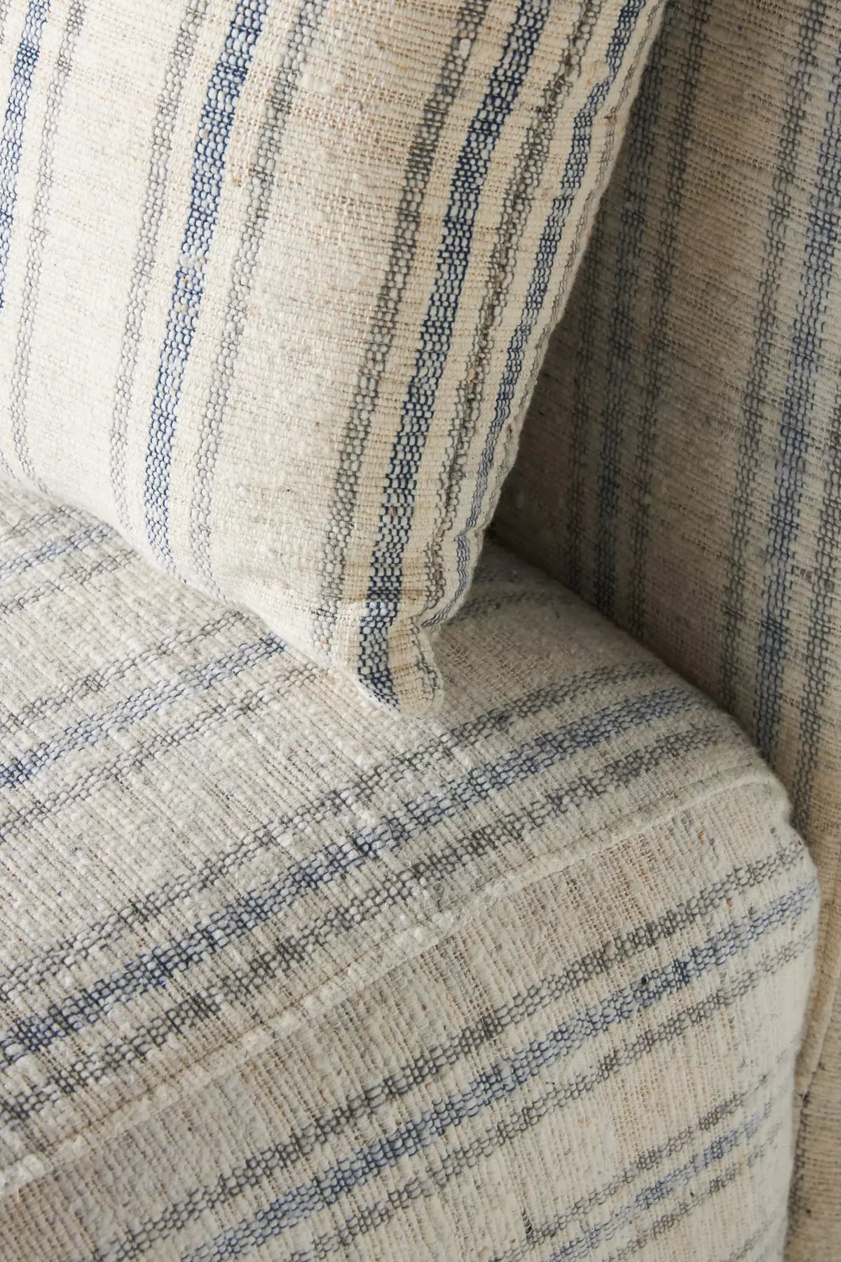 Kura chair