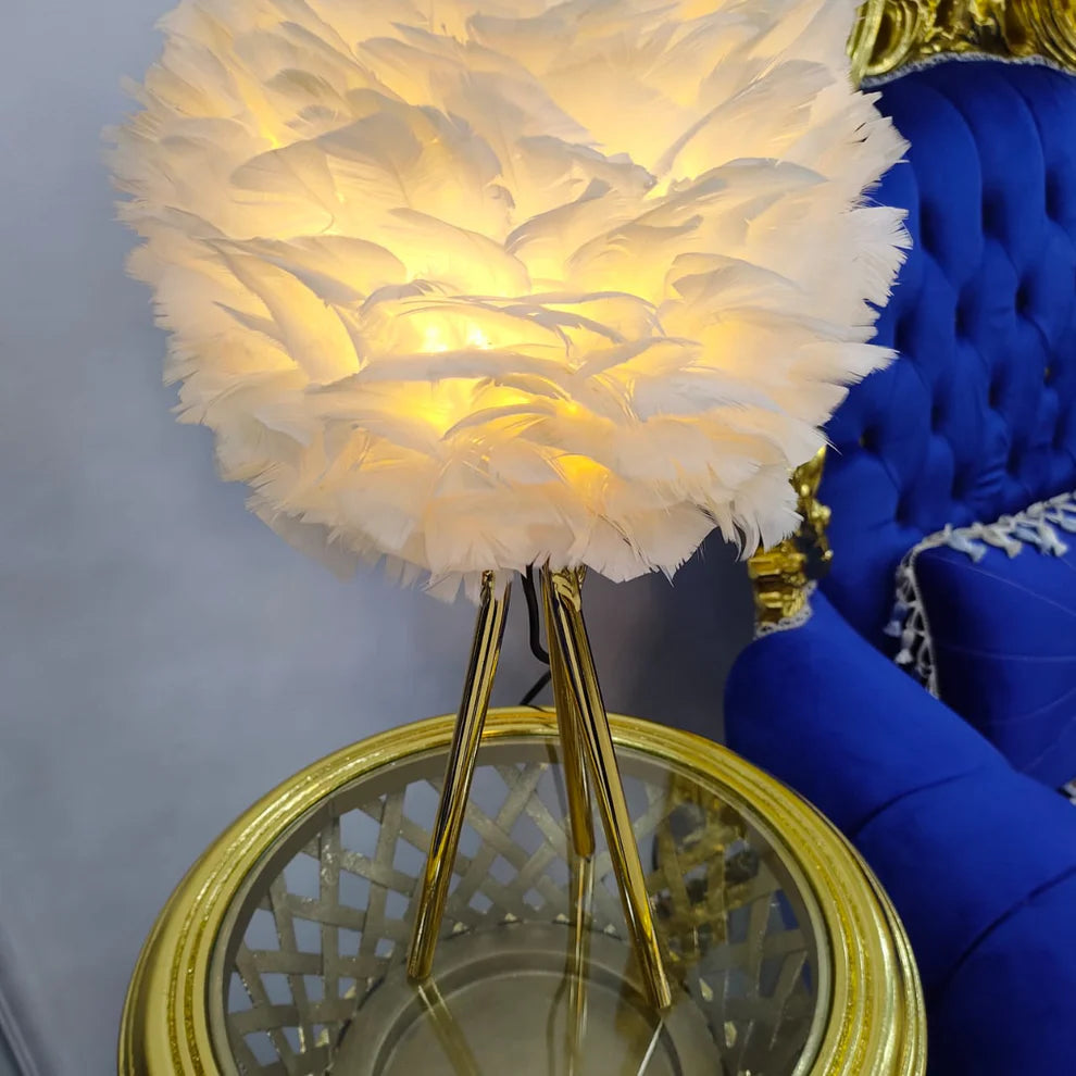 Elegant Feather Table Lamp