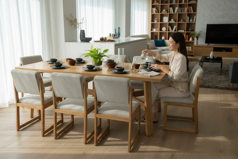 Kayan dining room