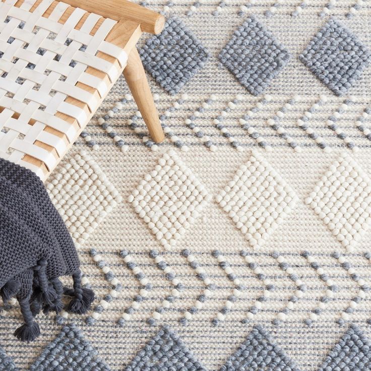 Toleen Kilim